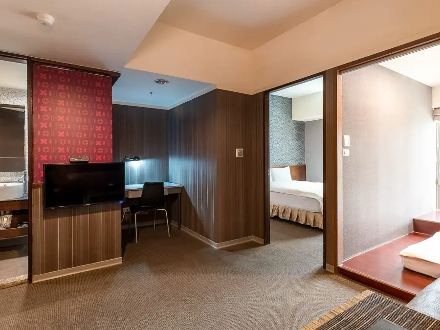 拓程套房(家庭房) QDR